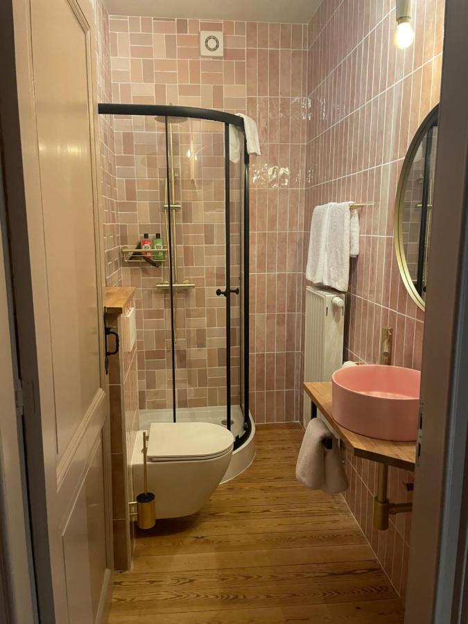 B&B Het Notarishuis - Authentiek Verblijf Nabij Maastricht Voeren Exterior photo